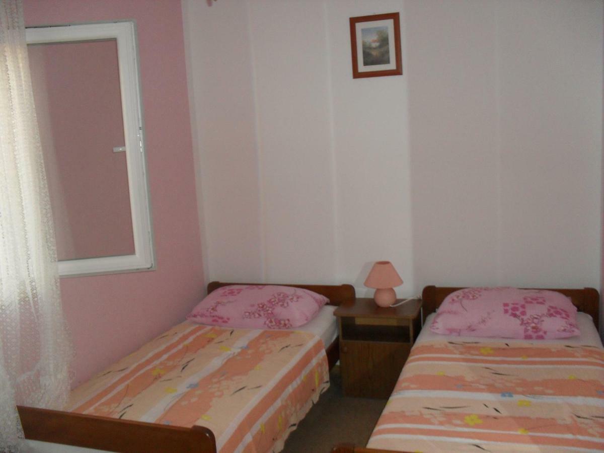 Apartment Zdenka ปอฟเลียนา ภายนอก รูปภาพ